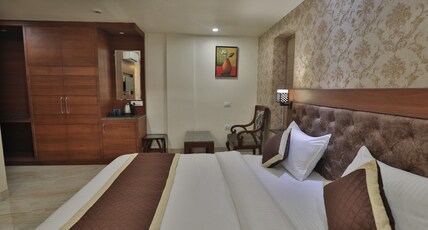 Hotel Candle Wood Room Type - Deluxe Room