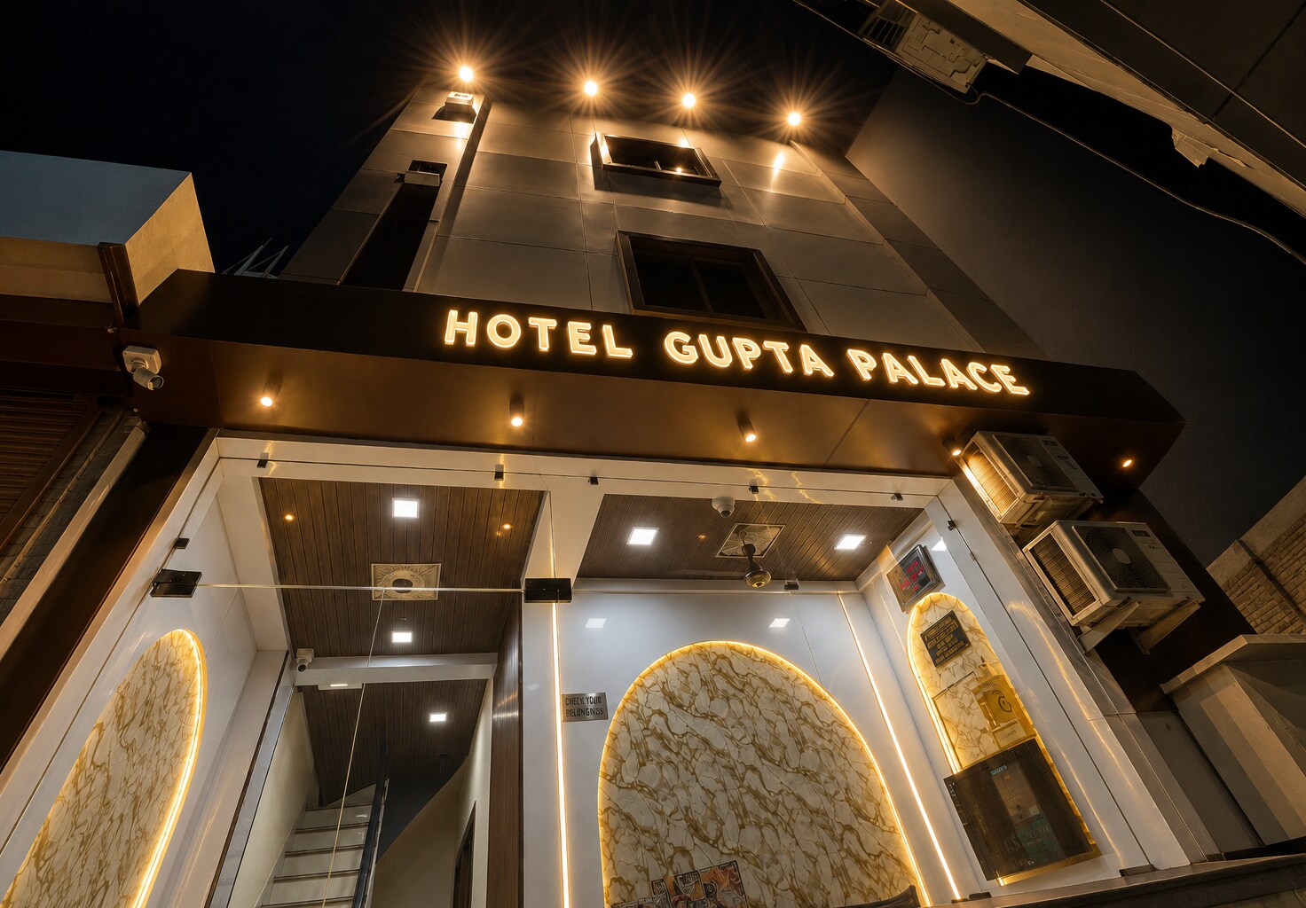 Hotel Gupta Palace - Tap to explore photos
