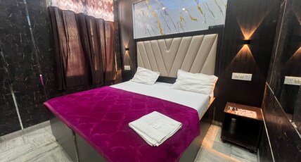 Raja Guest House, Near Railway Station Room Type - Super Deluxe Room Raja Guest House, Near Railway Station Room Type - Super Deluxe Room