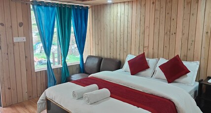 JAYARA RESORT AND CAFE Room Type - River side Luxury Cottage with Mountain view and garden access