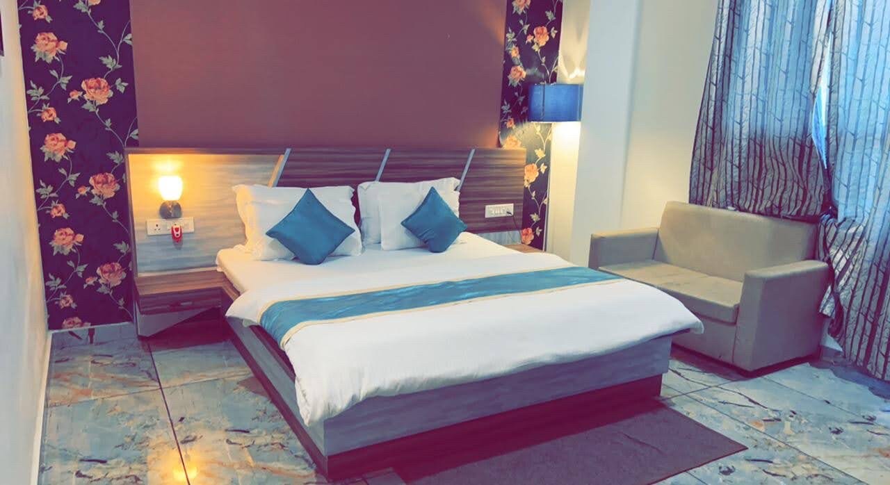 Hotel Geeta Garden - Tap to explore photos