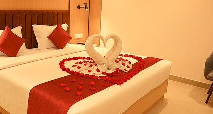 VYOM RESIDENCY Room Type - Super Deluxe Room with Modern Amenities