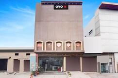 Collection O by OYO Burlton Park Jalandhar Formerly Hotel R1 Inn