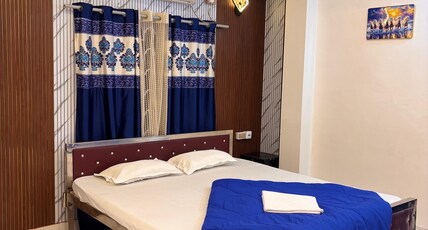 Milijuli HOMESTAY  Room Type - King Bed AC Deluxe Room