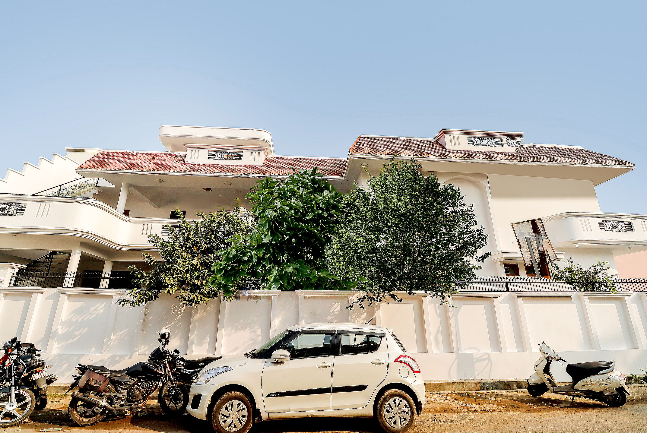 Hotel O Pratham Inn - Tap to explore photos