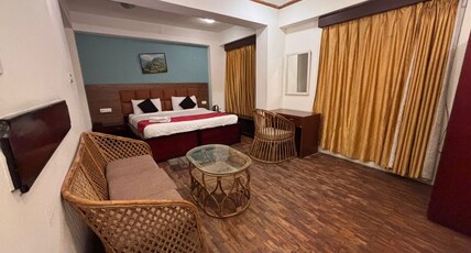 Boutique Hotel Delamere ( (2 min walk to MG Marg) Room Type - Deluxe Room