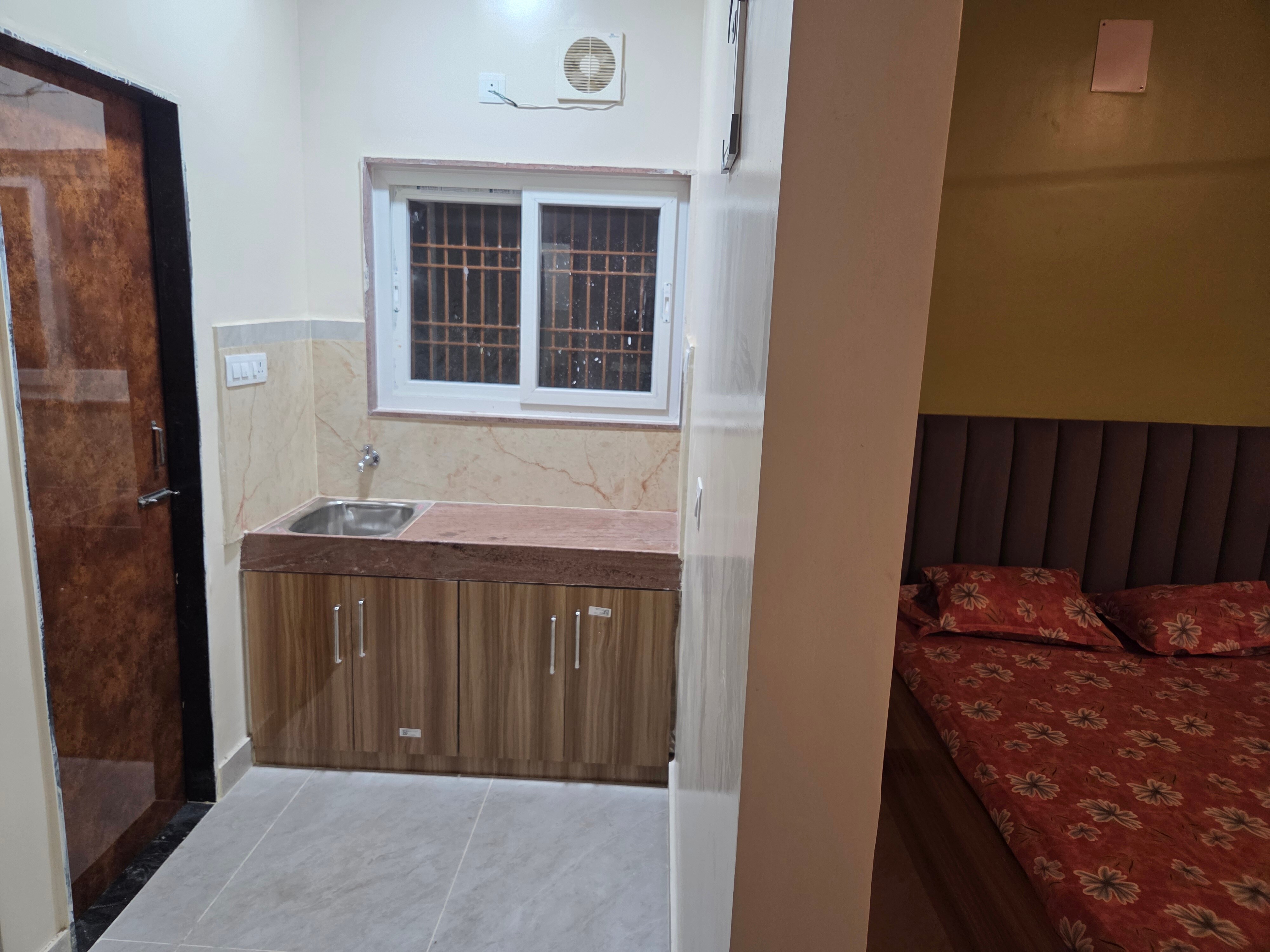 Hotel Siddhi Palace - Tap to explore photos