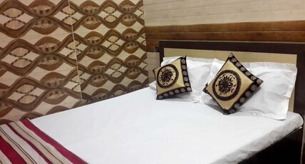 Punjabi Niwas Room Type - Standard Rooms (non-ac)
