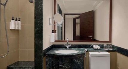 Swissotel Makkah Room Type - Classic room King bed Kaaba