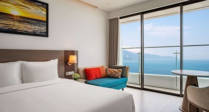 Radisson Hotel Danang Room Type - Executive Room - Ocean view- Lounge Access Radisson Hotel Danang Room Type - Executive Room - Ocean view- Lounge Access