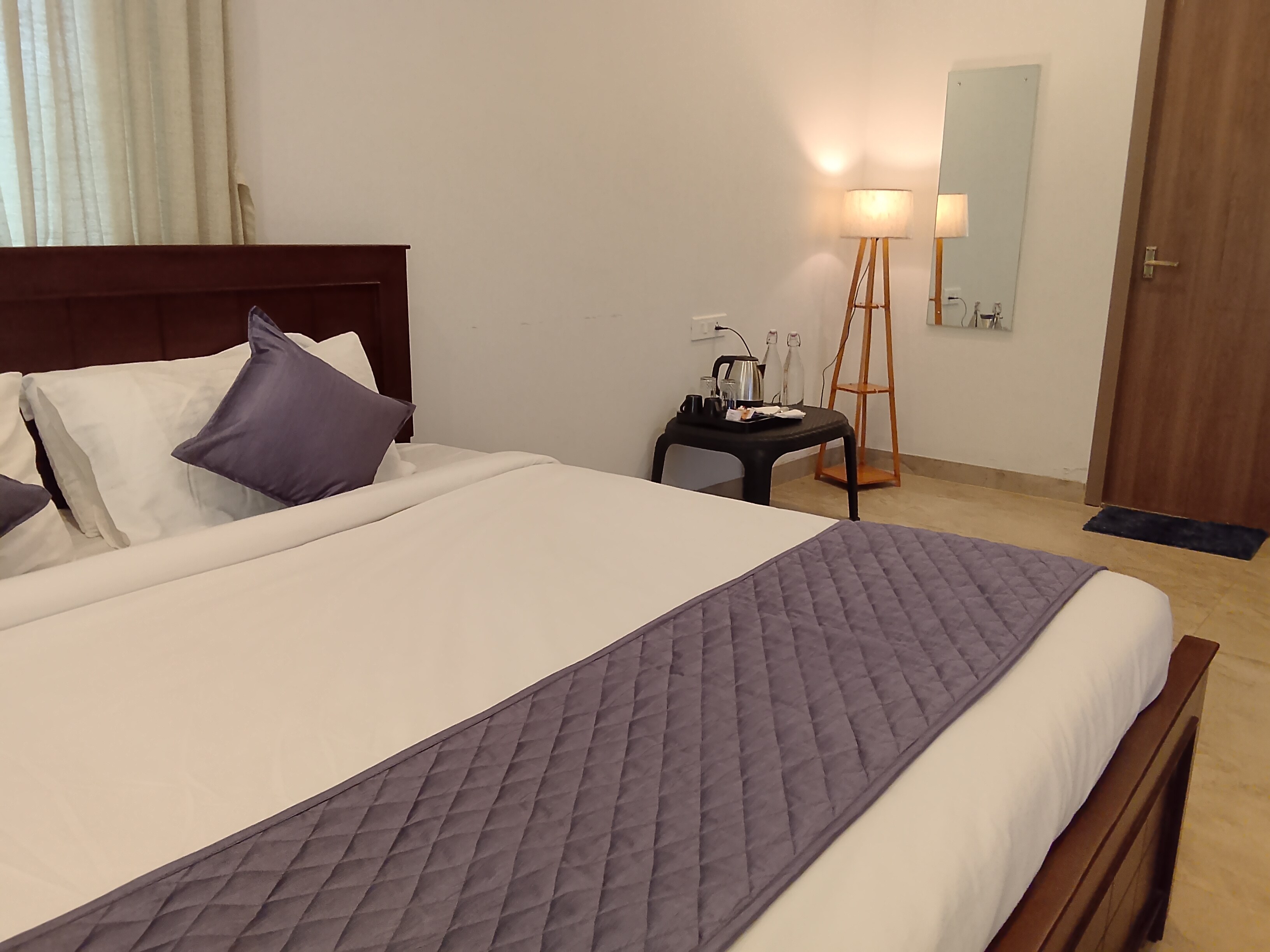 Fair Field By Eden Luxuary Stay 4BHK - Tap to explore photos