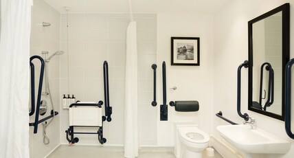 Staybridge Suites Birmingham, an IHG hotel Room Type - 1 King Studio Suite Accessible