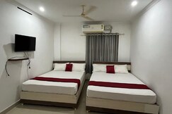 Tharavadu Lodge Iritty