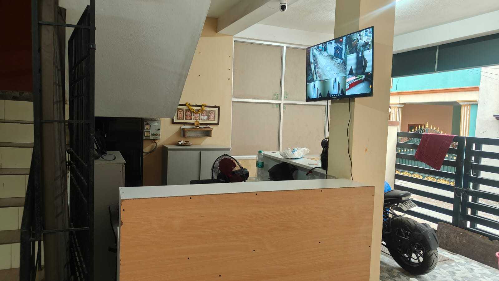 Hotel O VYOM RESIDENCY - Tap to explore photos