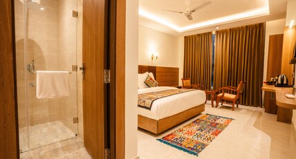 Tripli Hotels Ganga Heaven Rishikesh - Laxman Jhula Room Type - Superior Double Room