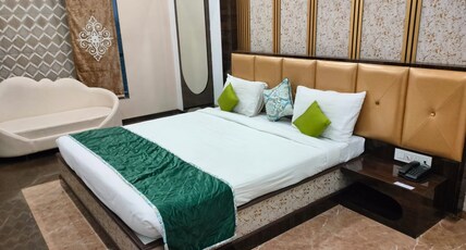 Hotel Rajwada Room Type - Executive AC Room