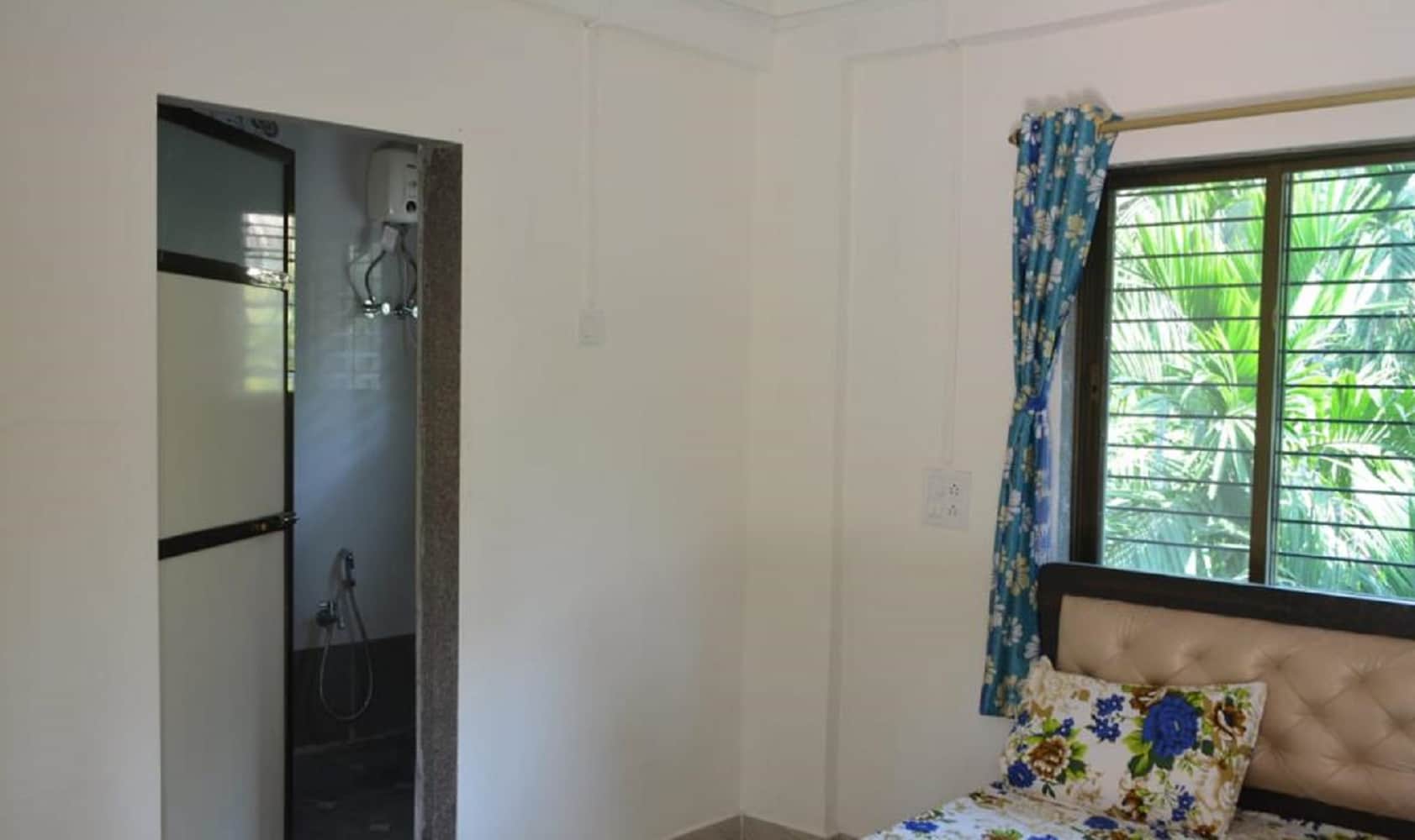 Matoshree - Tap to explore photos