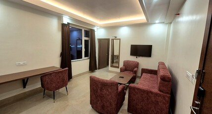 The Senator Room Type - SUITE ROOM