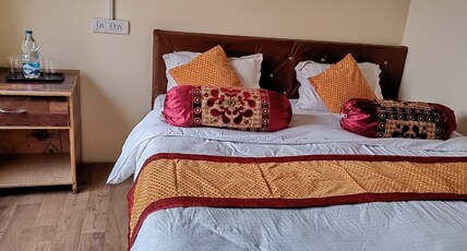 Lake-Tso House Pangong | Rooms & Dorms Room Type - LakeTso Deluxe