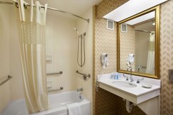 Hampton Inn & Suites by Hilton Providence/Warwick-Airport
