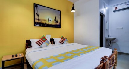 Parppidam Residency Room Type - Deluxe King Bed Room