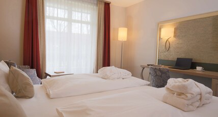 Best Western Premier Bayerischer Hof Miesbach Room Type - 1 Double Bed, Superior Room, Balcony Or Terrace, Quiet Location, Convertible Into Two Twin Beds, Fre Best Western Premier Bayerischer Hof Miesbach Room Type - 1 Double Bed, Superior Room, Balcony Or Terrace, Quiet Location, Convertible Into Two Twin Beds, Fre