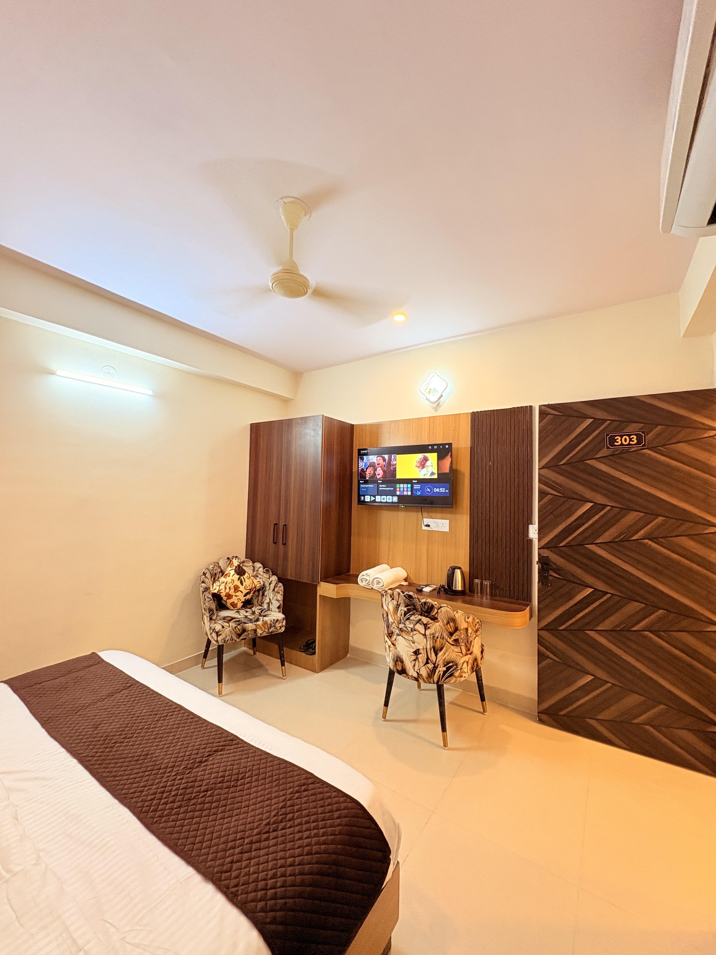 Hotel Altera - Tap to explore photos