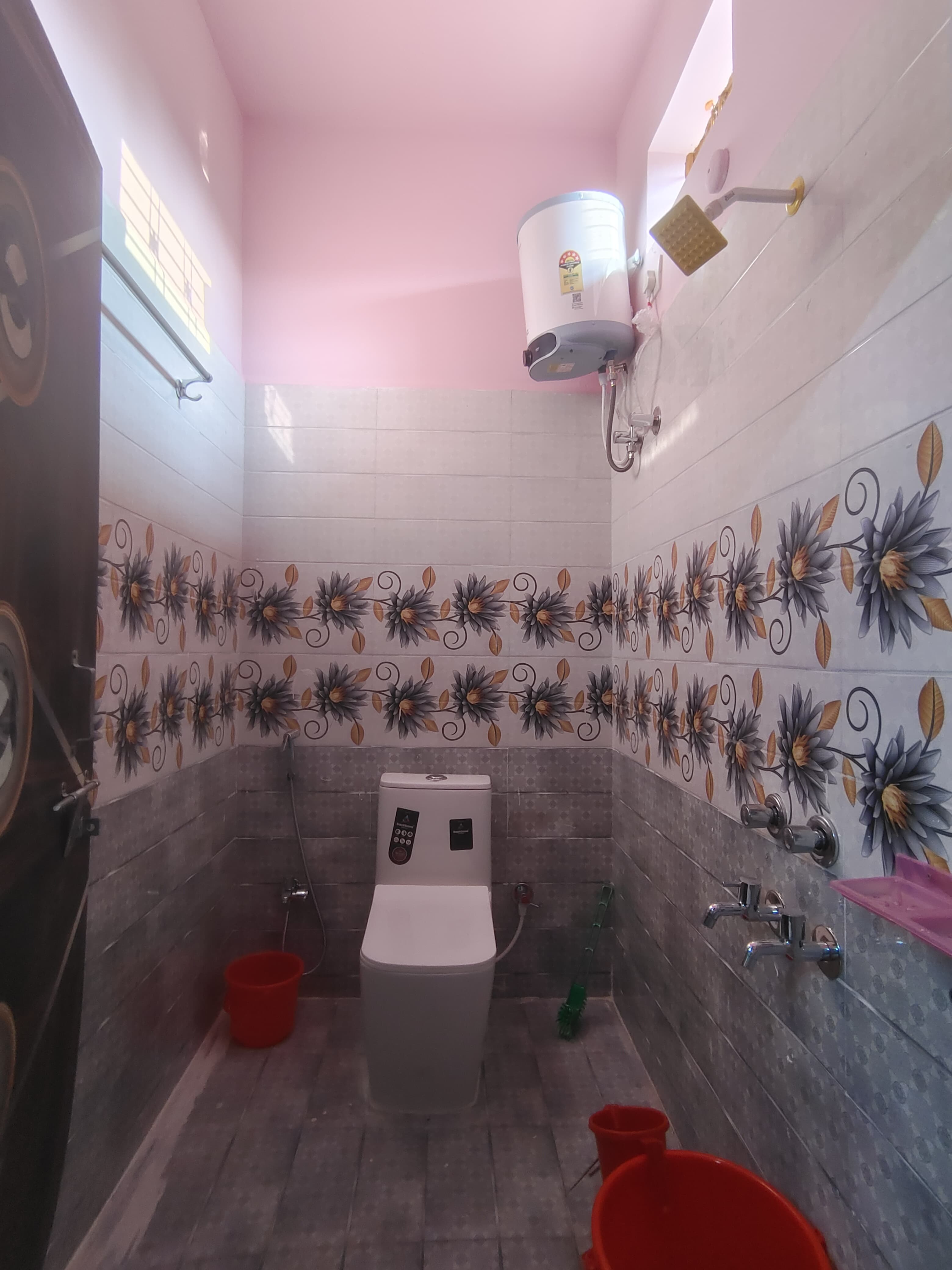 Trinetra Home Stay - Tap to explore photos