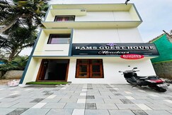 Rams Guest House Meadows