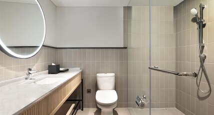 Hilton Garden Inn Bali Nusa Dua Room Type - KING DELUXE FAMILY RM