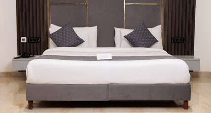 The Eliot Hotel and Banquets Room Type - Mini Suite