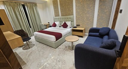 HOTEL SAROMA PORTICO Room Type - SUITE ROOM WITH BATH TUB
