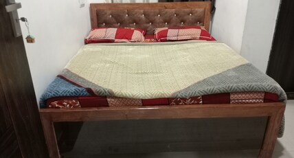 GURU JI GUEST HOUSE Room Type - COUPLE FREINDLY ROOM 
