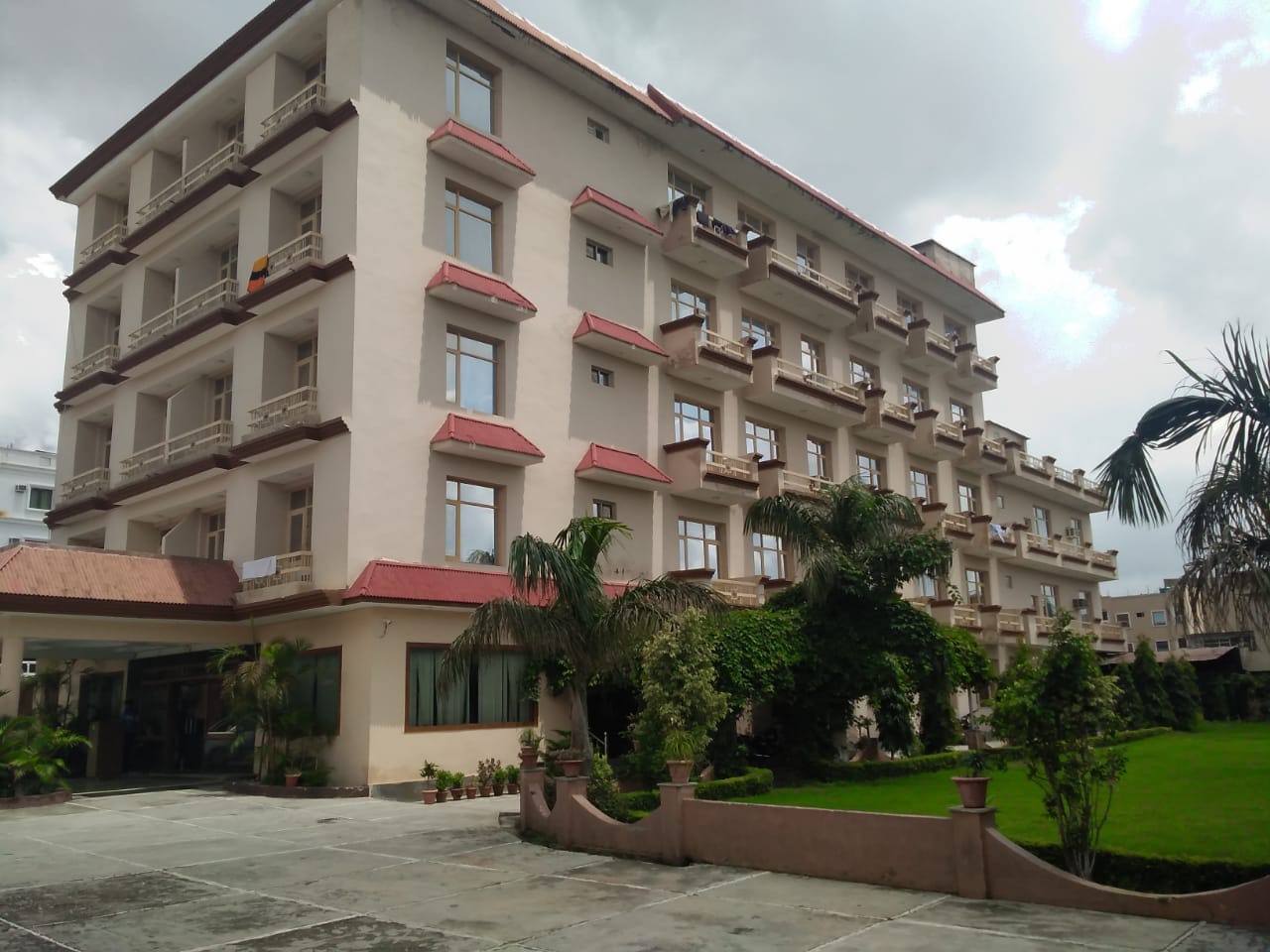 Hotel Jagdamba - Tap to explore photos