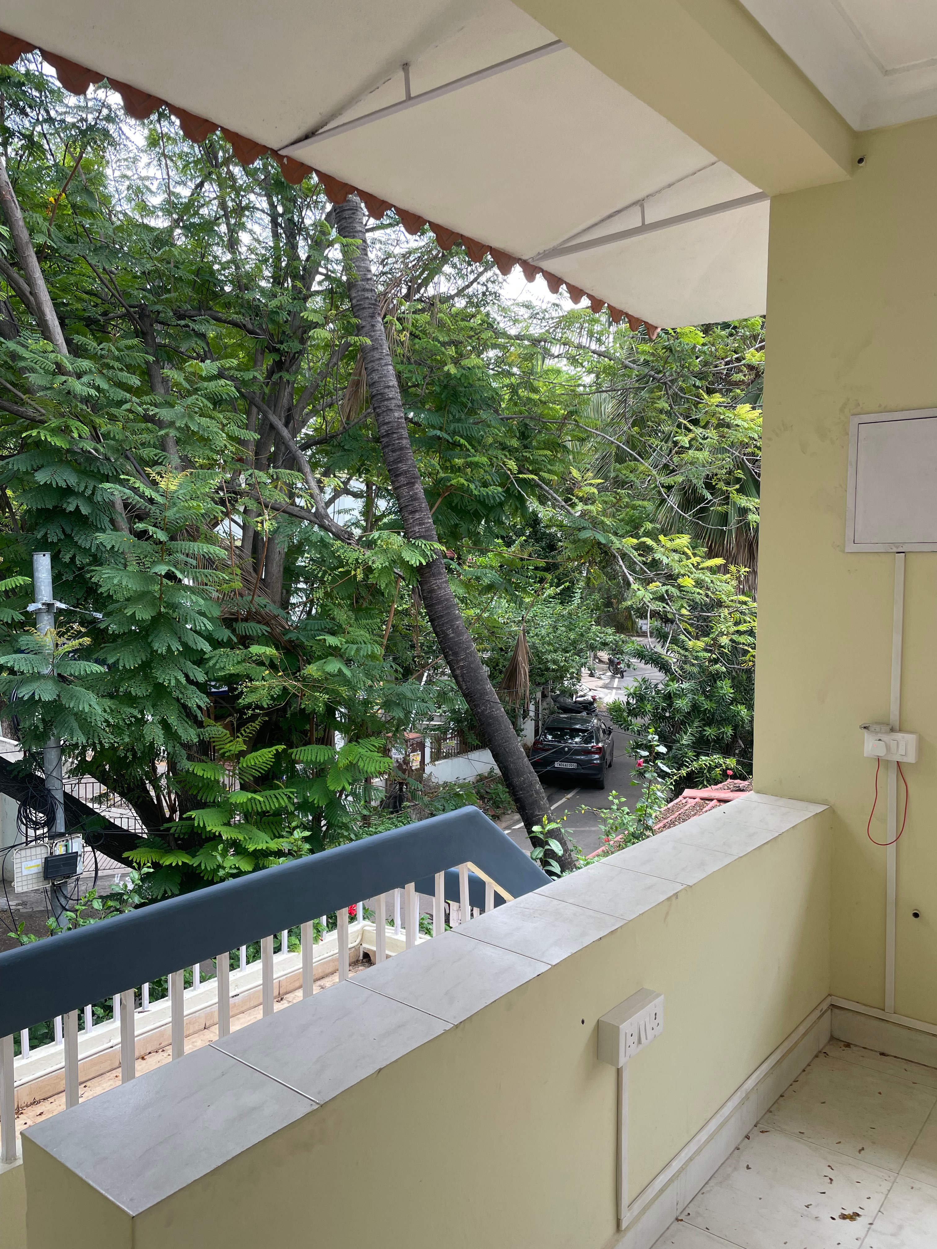 The Circle Hostel Chennai Velachery - Near DLF Downtown - Tap to explore photos
