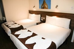 Ascot Hyde Park Hotel