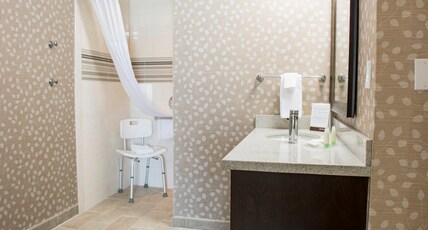 Staybridge Suites CHIHUAHUA Room Type - 1 King Studio Suite Access