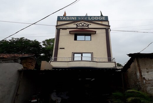 Yasini Lodge