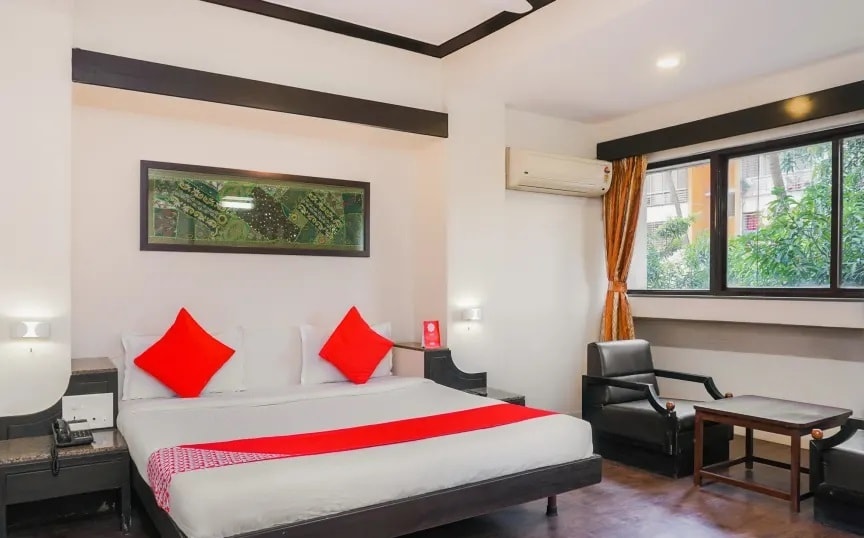 Hotel Ashray - Tap to explore photos