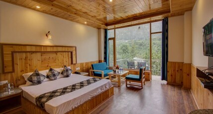 The Himalayan Apple Zone Room Type - Deluxe Room Mountain view with Balcony