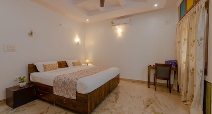 Villa 9C by Revkeys Room Type - Superior Queen Room