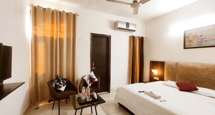 A star Ferozepur Road Room Type - Bedroom 2
