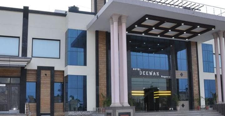 Hotel Deewan Regency (110 kms from Jaipur) - Tap to explore photos