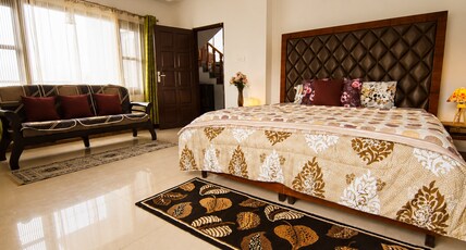 Whispering Meadows Room Type - Bedroom 1