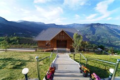 Vrindhavan Farm Suites