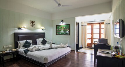 Silver Tips Room Type - Superior Room  With Balcony