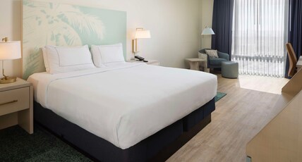 Hotel Dello Ft Lauderdale Apt, Tapestry Collection by Hilton Room Type - 1 KING BED WITH TUB