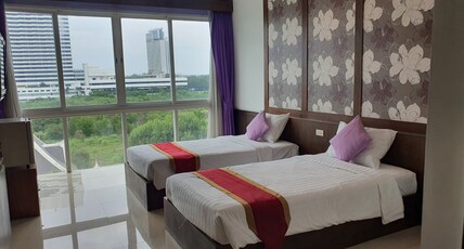 Sunday Sand Beach Pattaya Room Type - Superior Twin with Sea view