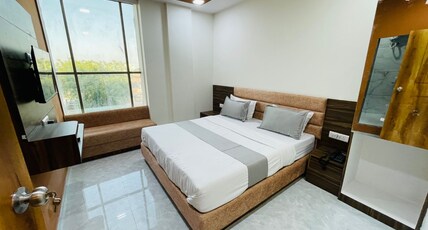 Hotel Nova Blue Room Type - Blue Business Suite