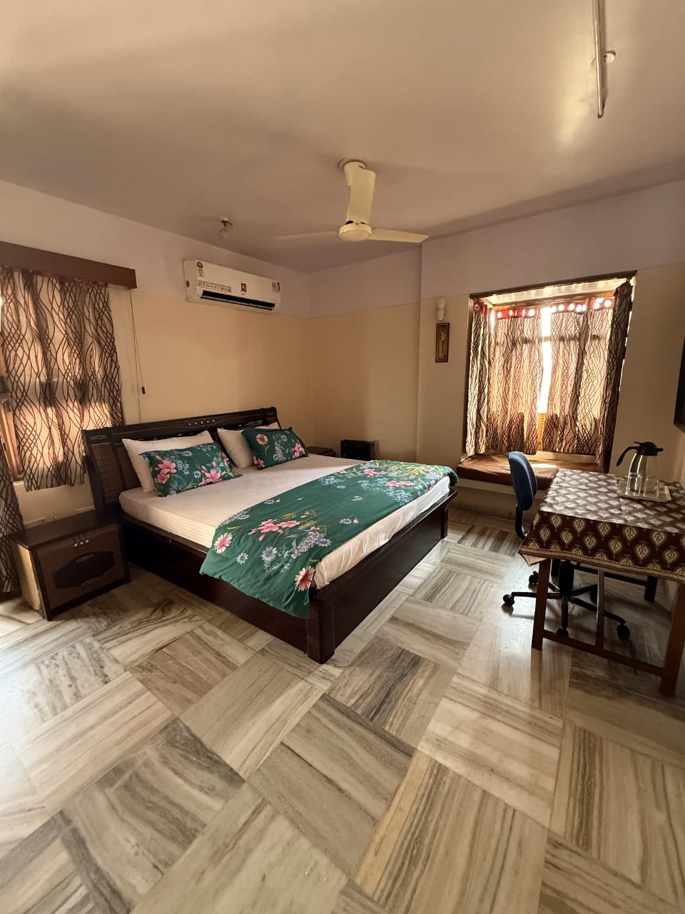 Aashvi Homes - Tap to explore photos